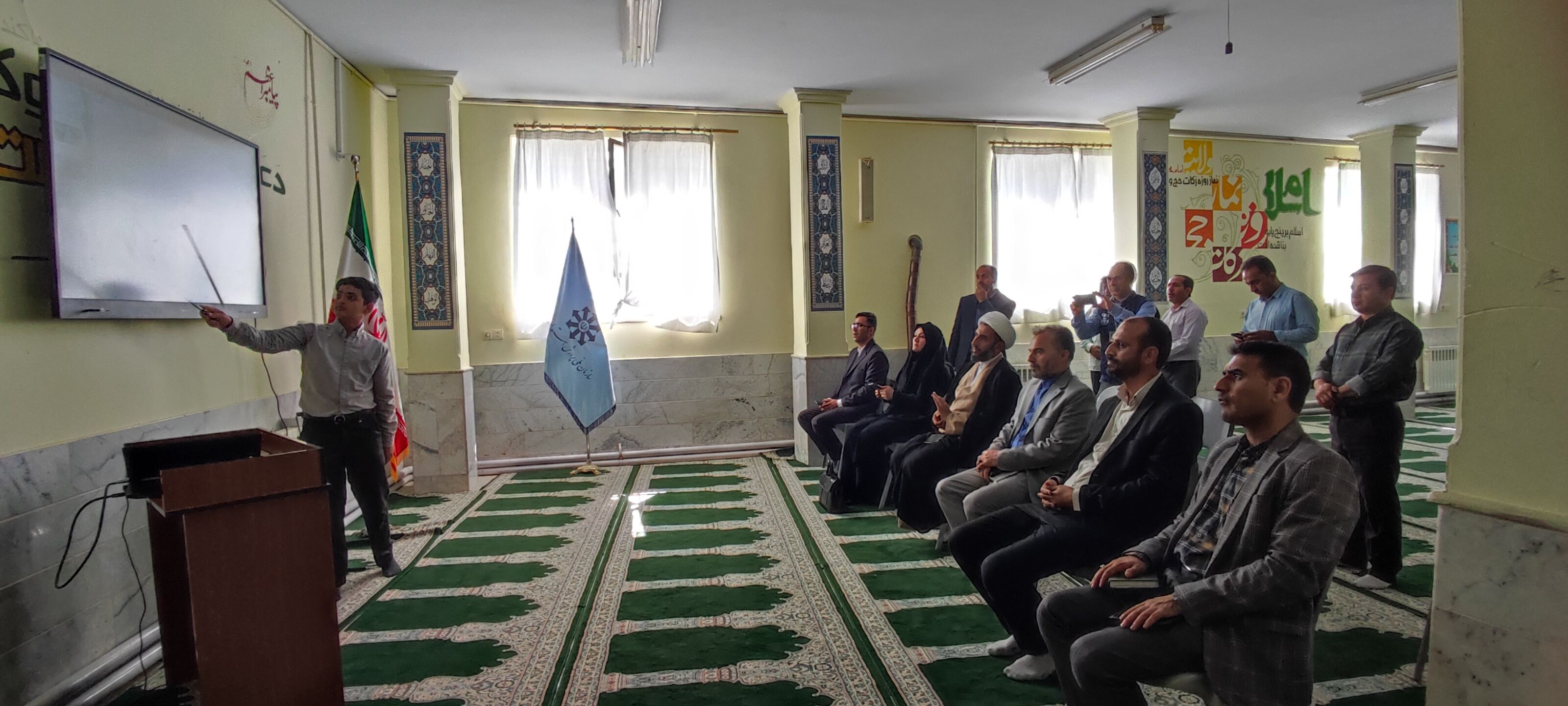 بازدید مدیرکل قرآن و عترت و نماز وزارت آموزش و پرورش از مدارس و دارالقرآن شیروان