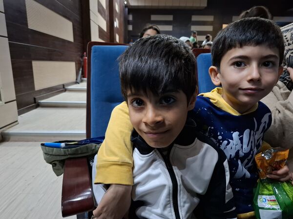 اکران فیلم سینمایی ببعی قهرمان در فرهنگسرای بعثت صفادشت
