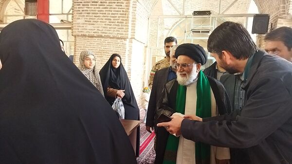 گذری بر حضور ادارات مختلف نیشابور در سومین جمعه آذر ماه 