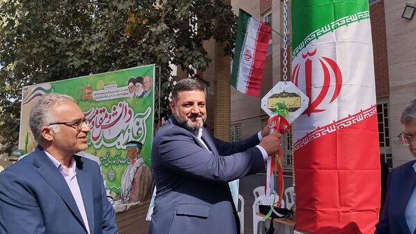 آیین زنگ مهر در دبیرستان «ذبیح‌الله هوشیار» ناحیه ۱ مشهد 
