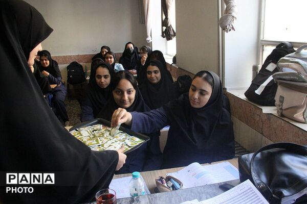 چهارشنبه‌های امام رضایی در دبیرستان بنت‌الهدی بهارستان دو