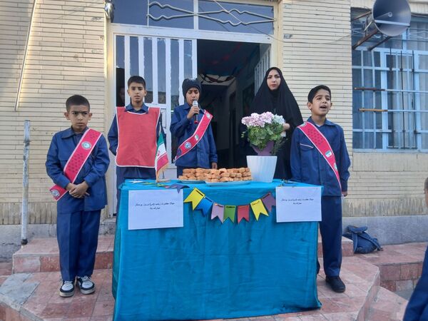 جشن  ولادت حضرت زینب(س) در دبستان عجب شیر
