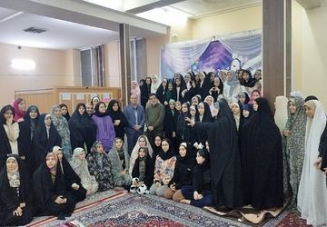 مسئولان آموزش و پرورش ناحیه ۳ اصفهان میهمان اعتکاف دانش‌آموزی دختران در مسجد المهدی مرداویج