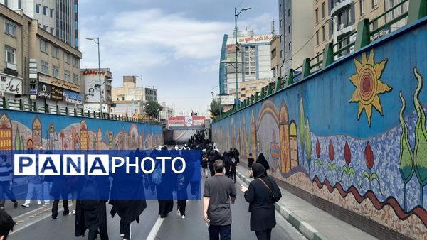 قدم‌به‌قدم با عاشقان و جاماندگان اربعین حسینی در کرج