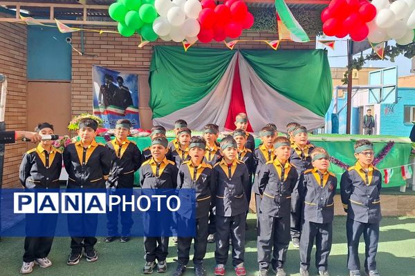 جشن دهه فجر و اعیاد شعبانیه در مدارس ناحیه دو شهرری 