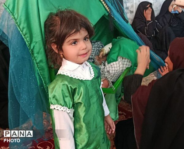 آیین معنوی شیرخوارگان حسینی در شهرستان فیض آباد