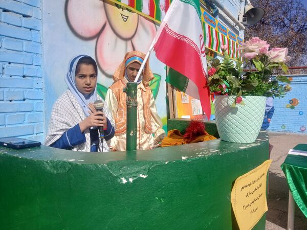 جشن نیمه شعبان در مدرسه دخترانه بنت الهدی صدر۲ 