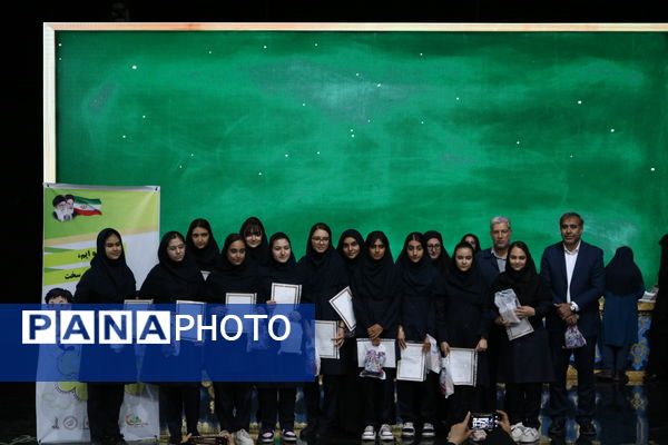 اختتامیه طرح‌های سلامت محور منطقه ۱۶