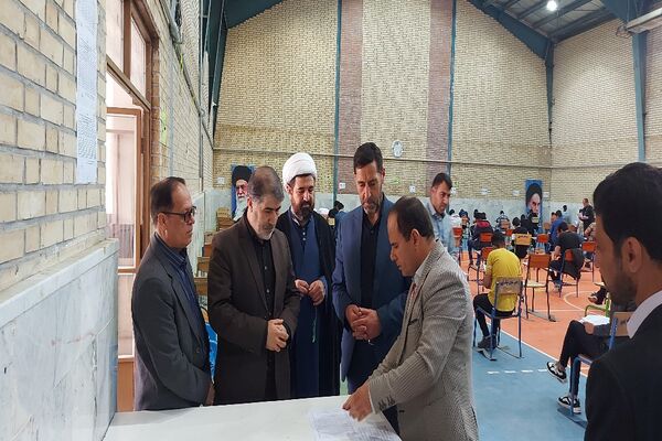 بازدید ستادی از حوزه‌های برگزاری امتحانات نهایی در شهرستان فاروج 
