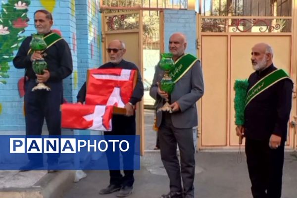 عطر حرم در کلاس‌های دبستان شهید باهنر۲