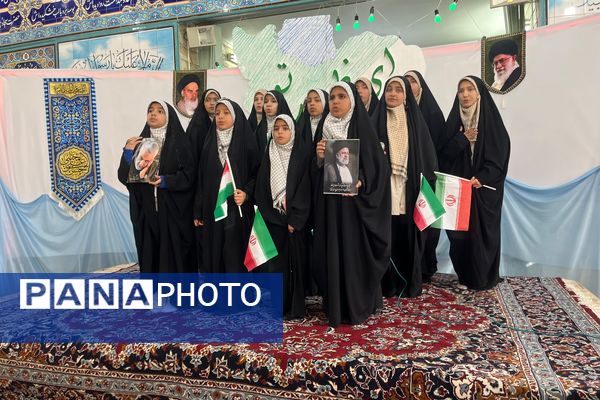 دهه نودی‌های شهر سورمق پای کار انقلاب