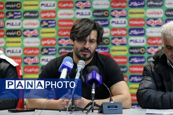 برد شیرین تراکتور در خانه