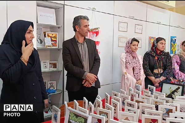 نمایشگاه کار و فناوری در دبیرستان نشاط بهارستان‌دو