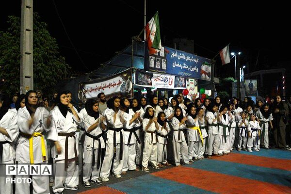 حضور پرشور دانش‌آموزان و فرهنگیان ورامین در موکب شهدای دانش‌آموز و فرهنگی