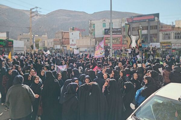 ۱۳ آبان نماد استکبارستیزی نسل جوان ایران