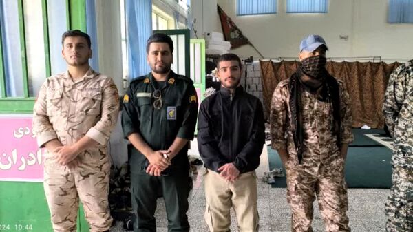 حضور پرشور دانش‌آموزان شهرستان مارگون در محکومیت شهادت سید حسن نصرالله