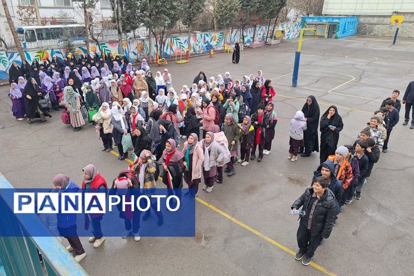 جشنواره دانش‌آموزی سرود در هنرستان سعادت پردیس 