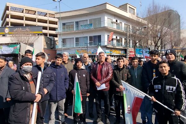 حضور اقشار مختلف شهرری در جشن پیروزی انقلاب 