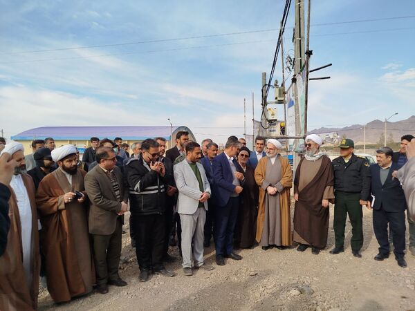 آیین افتتاحیه برق و گودبرداری نهضت ملی مسکن سایت دانشگاه بلوار پیام نور شهرستان کاشمر 