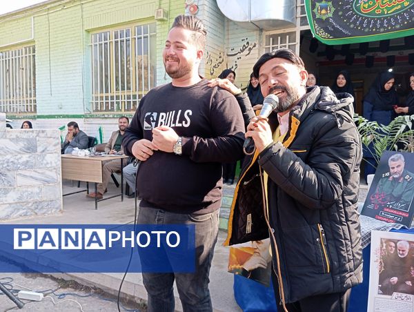 بزرگداشت هفته بسیج در دبیرستان حاج تقی نجفی نیشابور 