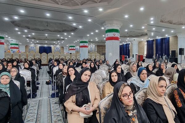 همایش جوانی جمعیت در مصلی باقرشهر 
