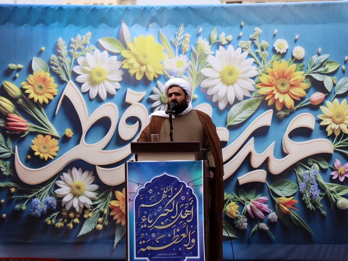 حضور باشکوه مردم در نماز عید سعید فطر تجلی‌گر روز قیامت و حضور در پیشگاه خداوند است