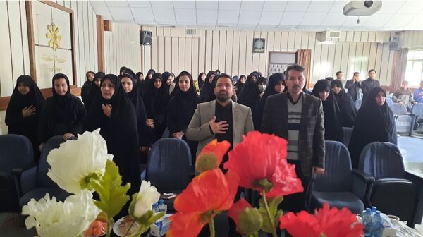 اولین نشست روسای تشکل‌های دانش‌آموزی مدارس سمپاد استان در دبیرستان فرزانگان ۲دوره دوم ناحیه۷ مشهد 