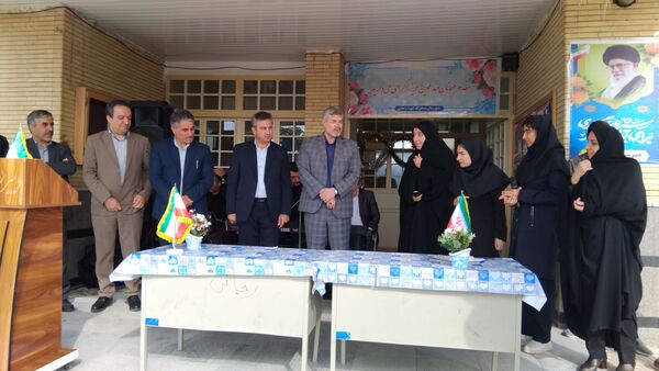 جشن جوانه‌ها در مدرسه دخترانه شهید رجایی اهر