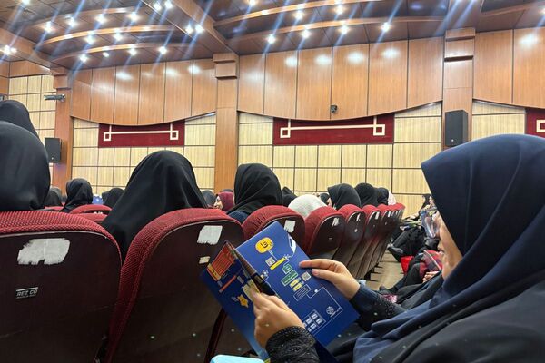 نشست تخصصی افق نو در تربیت جهت اجرایی سازی طرح «ایرانمون»