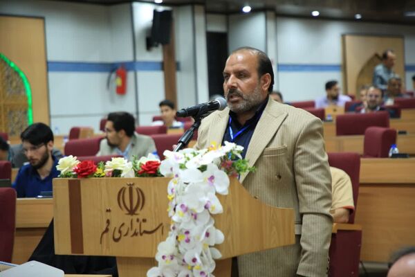 نشست صمیمی مدیران رسانه با استاندار قم