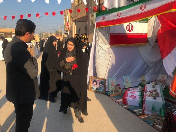 نواخته شدن زنگ گلبانگ انقلاب اسلامی در دبیرستان خوروش2 کارون