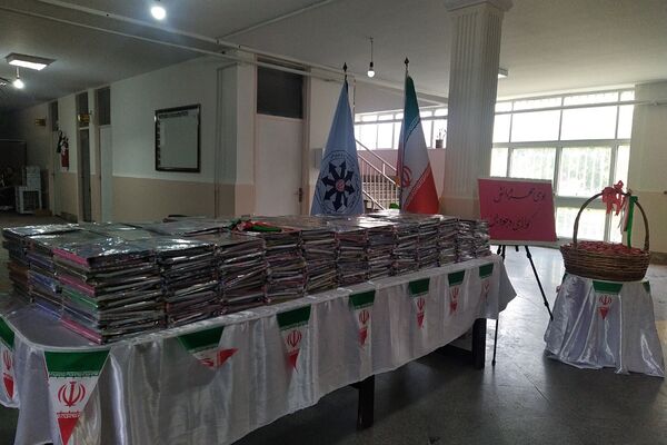 زنگ مهر و مقاومت در دبیرستان استعدادهای درخشان فرزانگان شهریار طنین‌انداز شد
