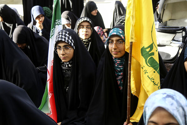 اجتماع ضد صهیونیستی نوجوانان فاطمی در حرم حضرت معصومه(س)