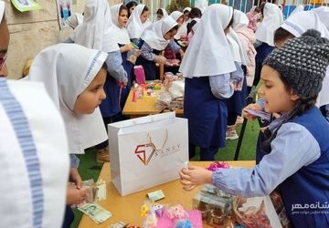 راه‌اندازی بازارچه دست سازه‌های دانش‌آموزی در دبستان کولیوند ناحیه 4 کرج 