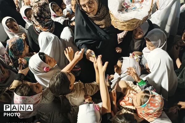  برنامه فرهنگی-آموزشی دانش‌آموزان در غرفه آموزش و پرورش ورامین 
