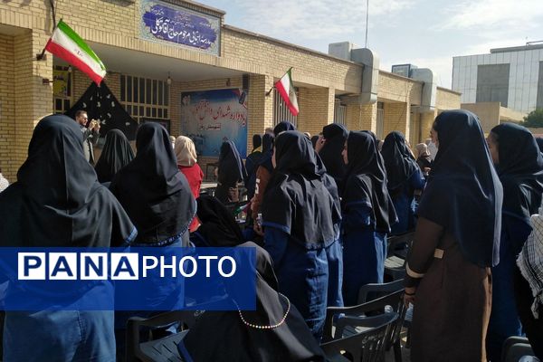 مزین شدن مدرسه حاج آقا توکلی به رایحه شهید گمنام 