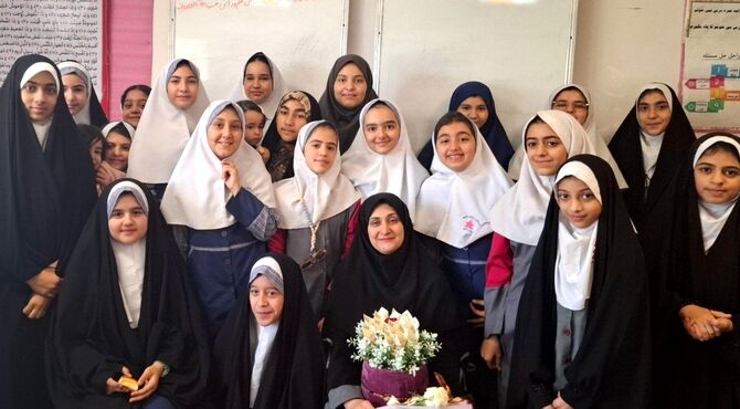 گفتن «دوستت دارم» به معلمانی که آینده‌ی ما را می‌سازند