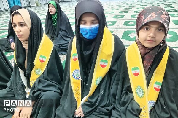 حضور پرشور فرهنگیان و دانش آموزان پیشتاز در نماز جمعه‌‌ بخش دیشموک