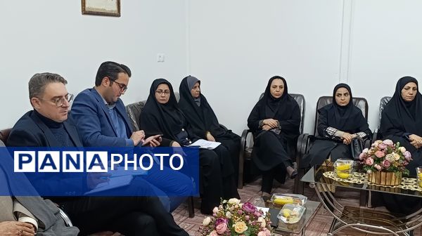 جلسه‌ هم‌اندیشی و برنامه‌ریزی مراقبت‌های اجتماعی دانش‌آموزان