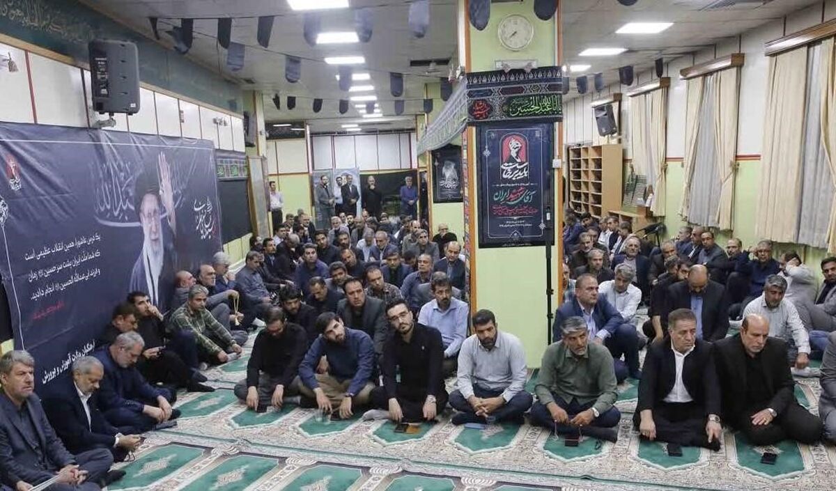 حضور وزیر آموزش و پرورش در مراسم گرامی‌داشت رهبر شهید