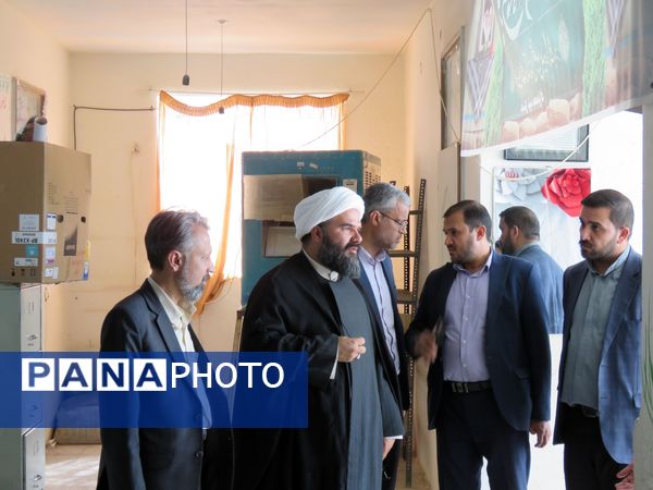 بازدید نماینده منطقه ترشیز کهن از مدارس خلیل آباد