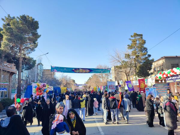 قاب پانا میزبان ساعات اولیه جشن بزرگ خیابانی در نیشابور 
