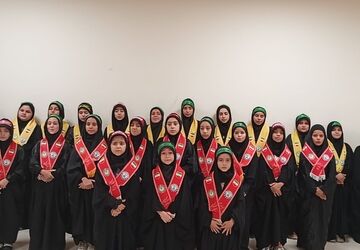 اجرای سرود بابا حسین توسط گروه سرود دختران صاحب الزمان عضو سازمان دانش آموزی 