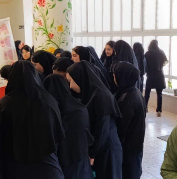 انتخابات مدرسه‌ای در دبیرستان هیات امنایی مطهره گالیکش