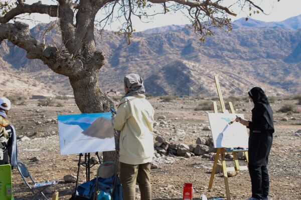 کارگاه آموزشی طراحی و نقاشی هنرستان فاطمه زهرا (س) در شهرستان گچساران