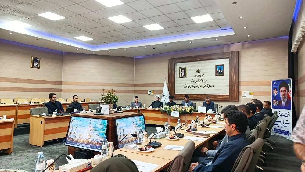 هم‌افزایی مناطق آذربایجان شرقی برای خلق حماسه «باید برخاست»