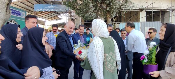 استقبال از دانش آموز شیروانی دارنده مدال برنز جهانی المپیاد علوم زمین