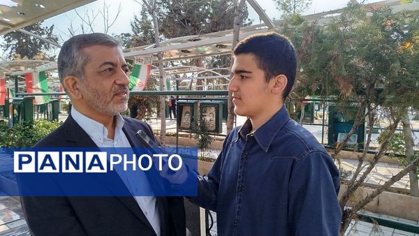 آیین گلباران مزار شهدای امامزاده محمد کرج