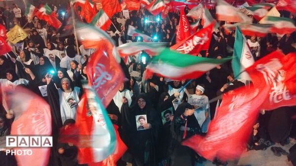 نورآباد؛ دویستمین شبِ ایستادگی و بیعت با رهبری