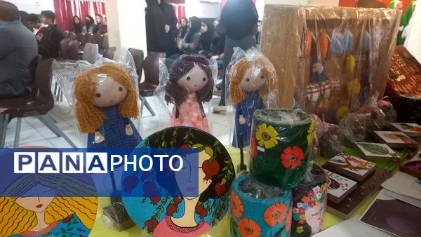 برپایی نمایشگاه به‌مناسبت هفته پژوهش در مدرسه کمایی‌مقدم یاسوج